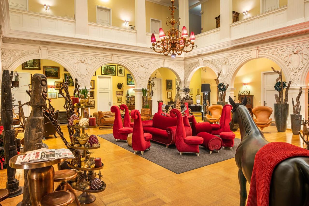 Das Gutenbrunn Thermen & Sporthotel Baden Eksteriør billede