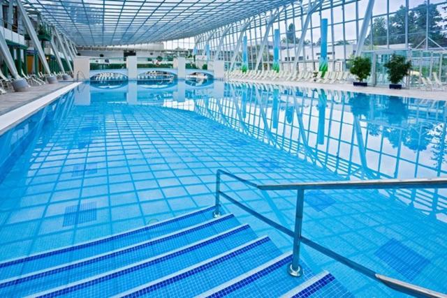 Das Gutenbrunn Thermen & Sporthotel Baden Eksteriør billede